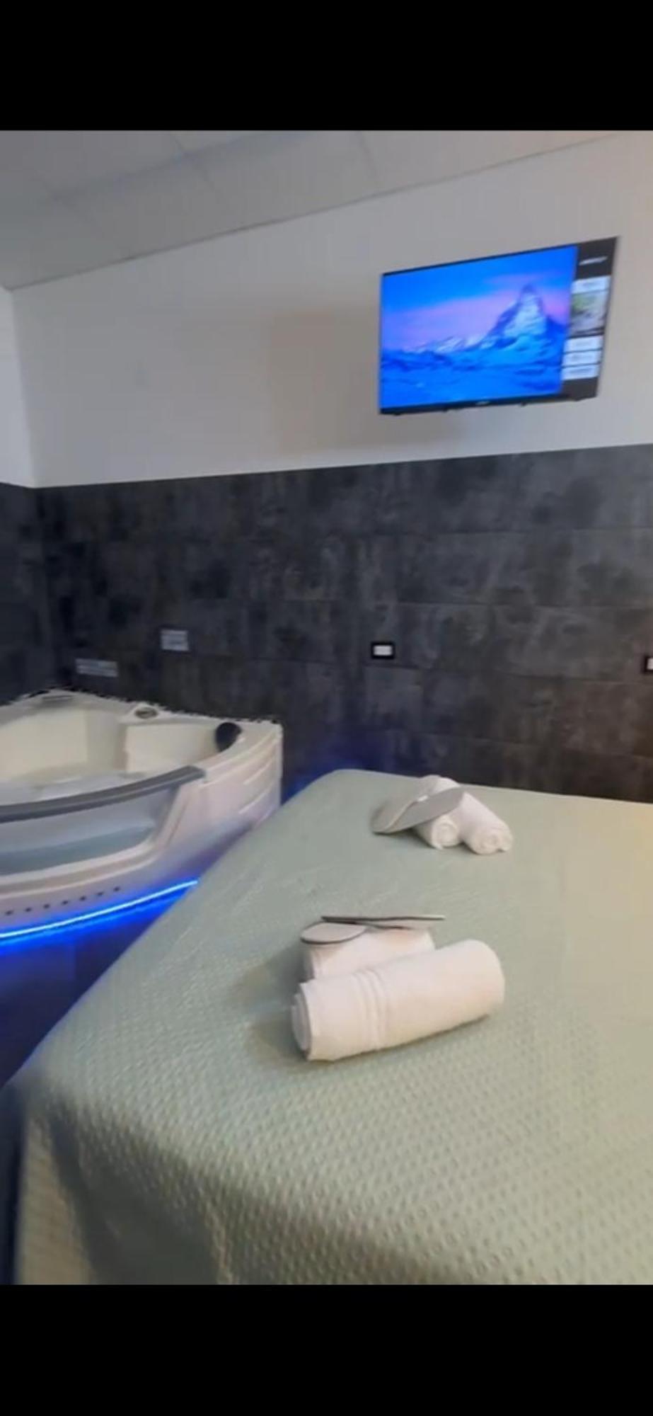 Casa Di Vincenzo Bed & Breakfast Napoli Dış mekan fotoğraf