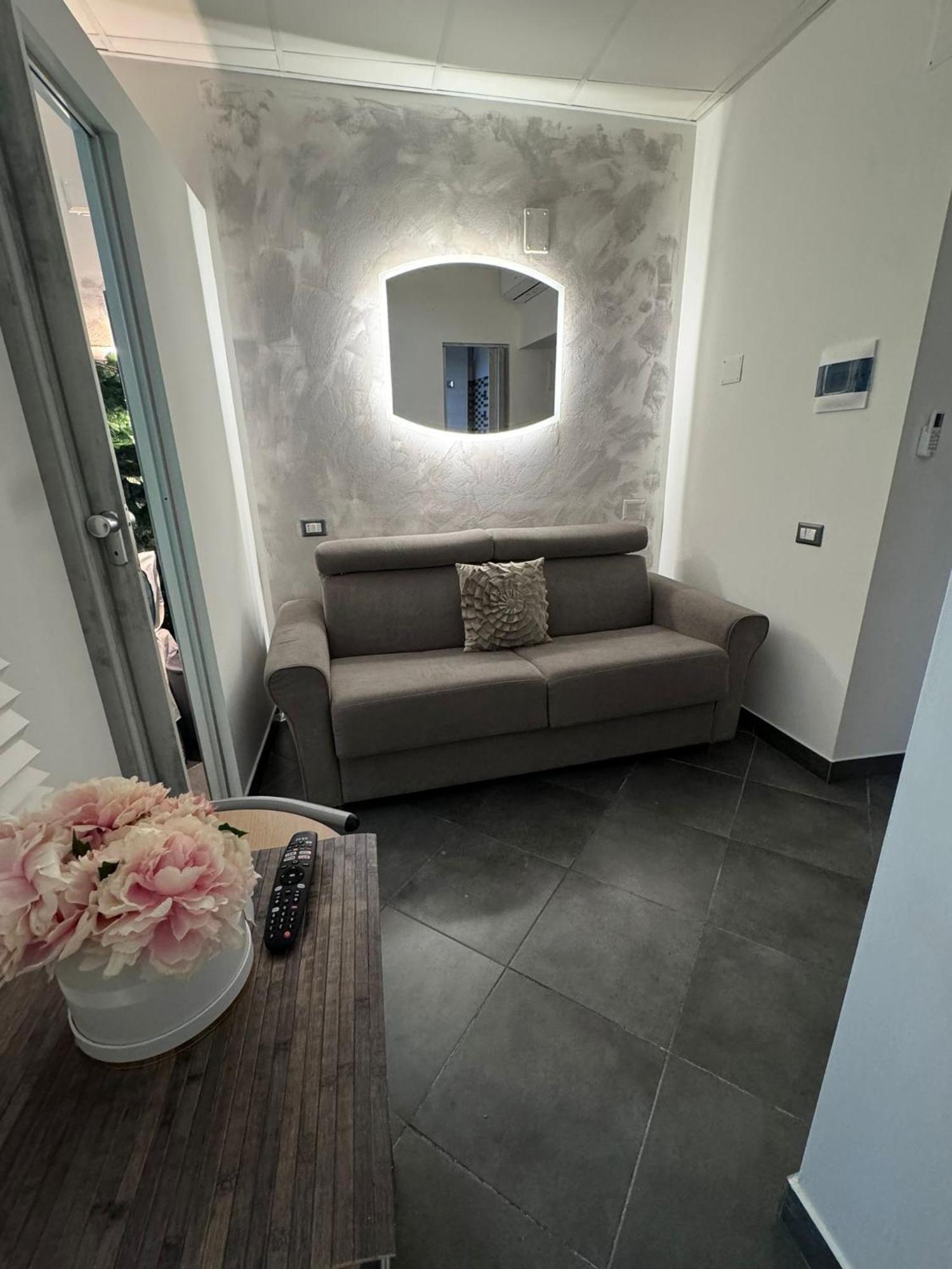 Casa Di Vincenzo Bed & Breakfast Napoli Dış mekan fotoğraf